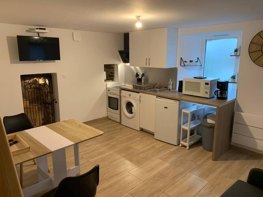 Вилла Le Nalousie Livry  Экстерьер фото